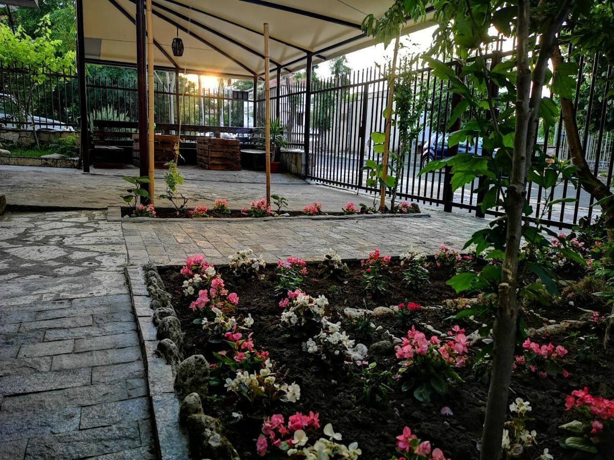 Paunovi Guest House Primorsko Exterior photo