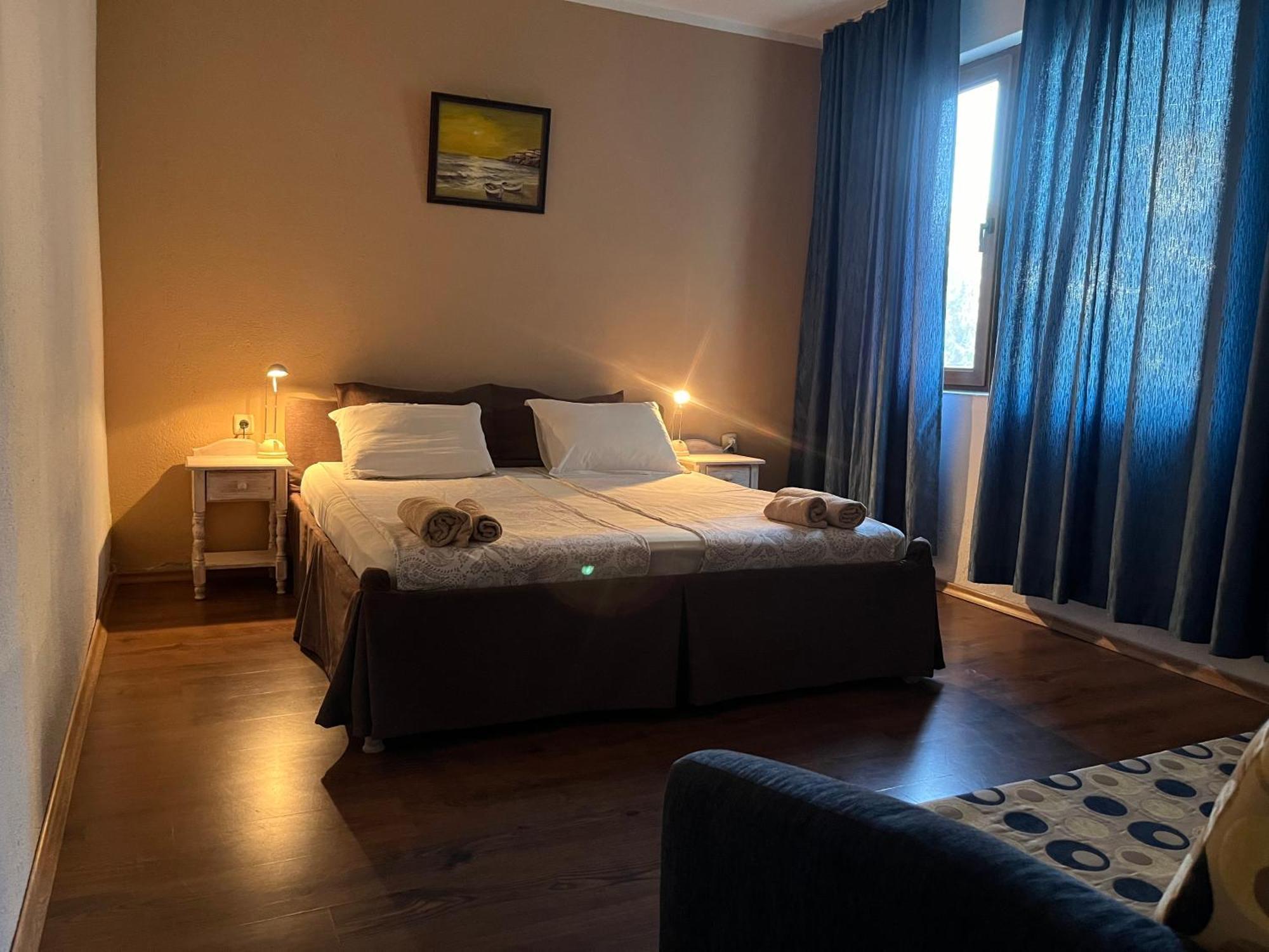 Paunovi Guest House Primorsko Exterior photo
