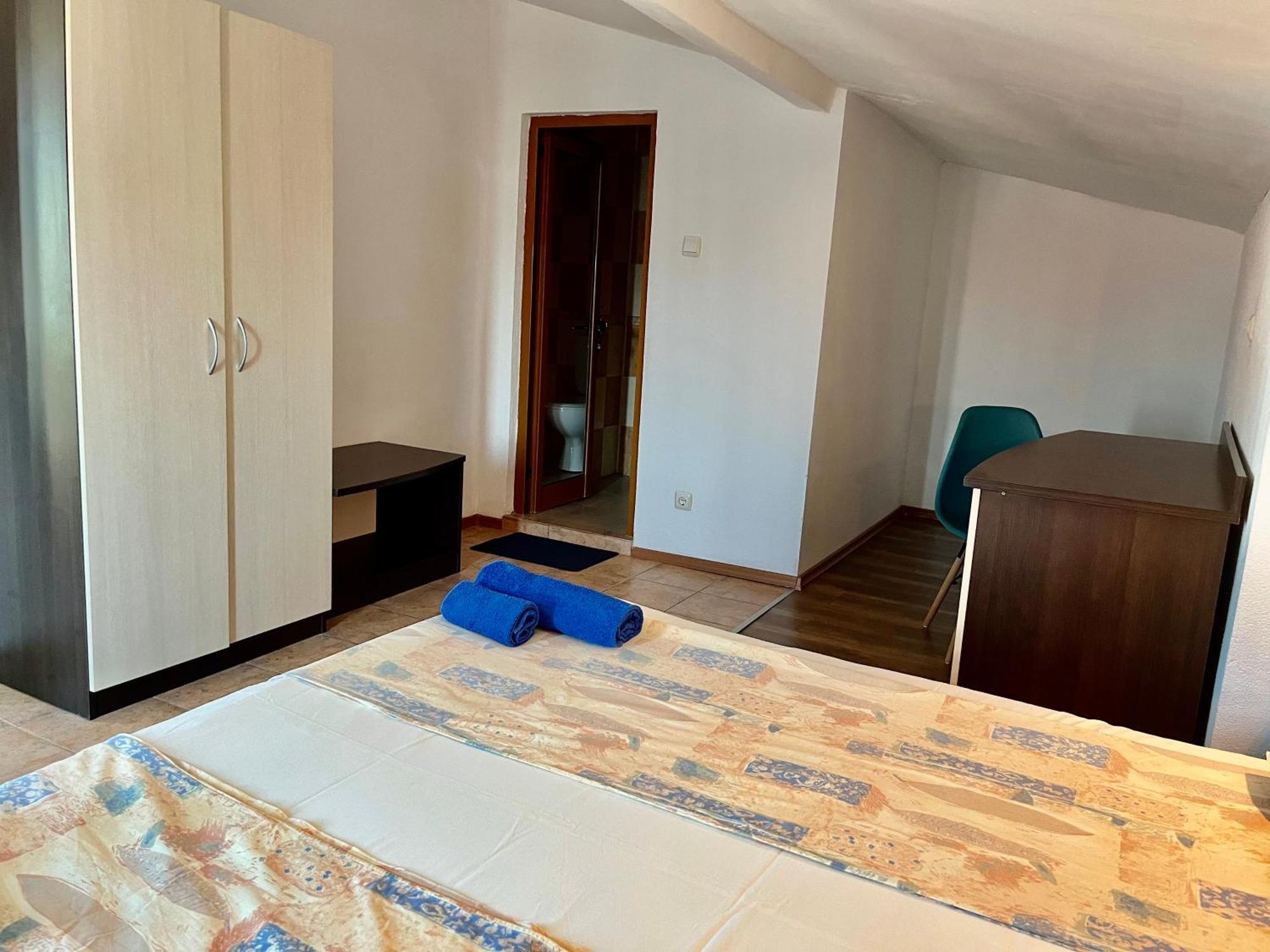 Paunovi Guest House Primorsko Exterior photo